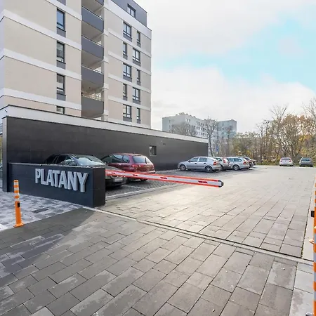 Platany Z Parkingiem By Renters Колобжег