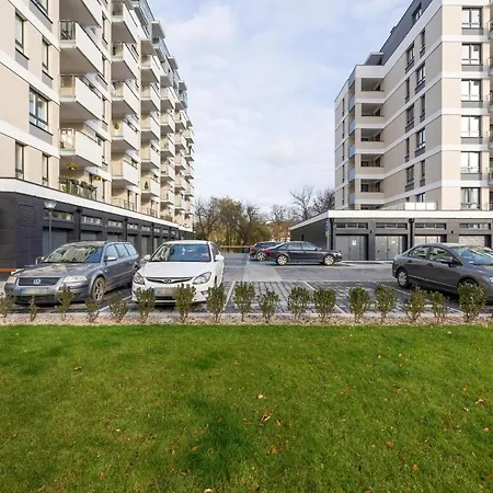 Platany Z Parkingiem By Renters Apartamento *