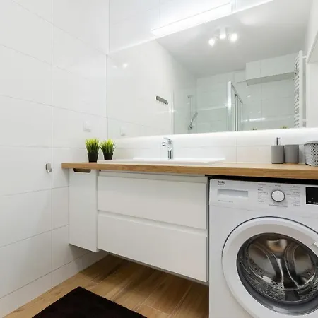 Platany Z Parkingiem By Renters * Колобжег