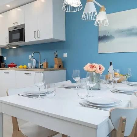 Platany Z Parkingiem By Renters Apartamento